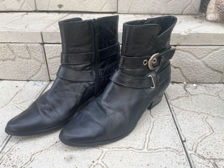 Дамски боти от естествена кожа