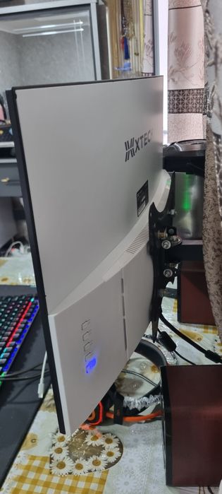 O'yin uchun mo'jallangan monitor sotiladi. Игровой монитор за отличную