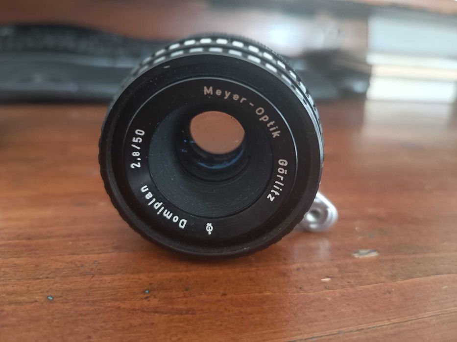 Aparat foto SLR EXA 500 cu Domiplan m42