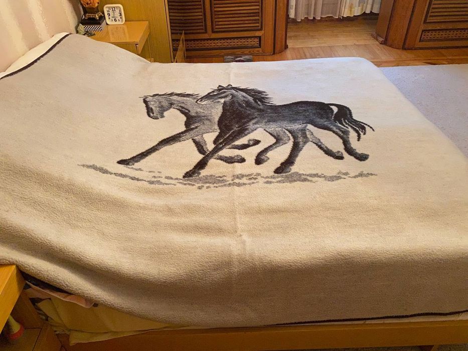 Покрывало шерстяное. Производство Германия.