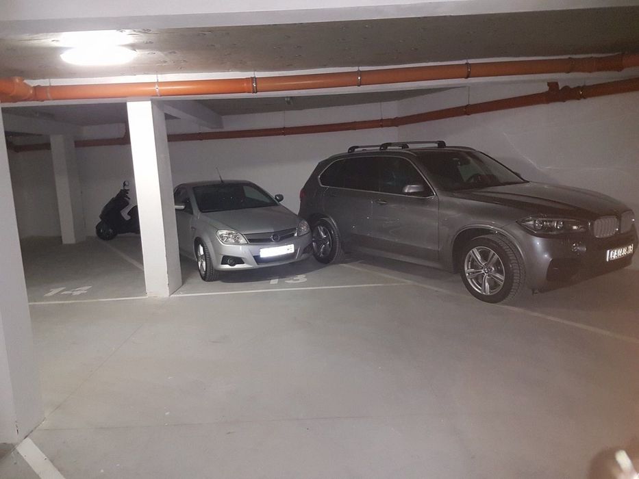 Дава се под наем Гараж / Паркомясто в София, Кръстова вада - 15 кв.м за 119.34 € - Снимка #1