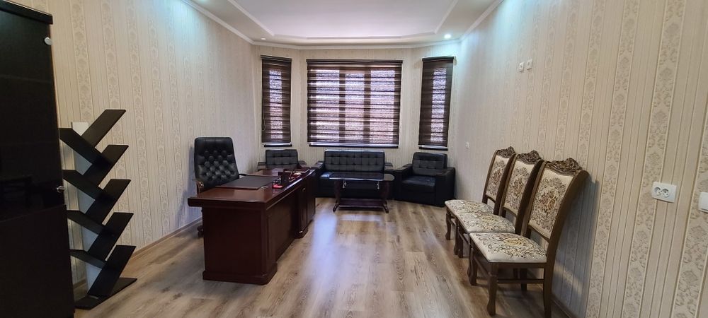 Аренда офисного помещения  2 этажа, евроремонт, мебель