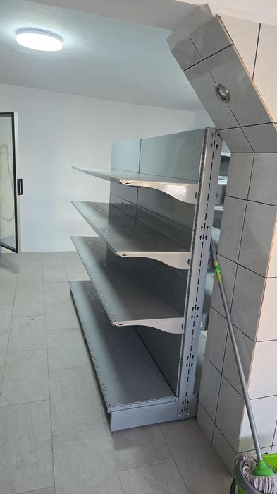Rafturi pentru Spatii Comerciale