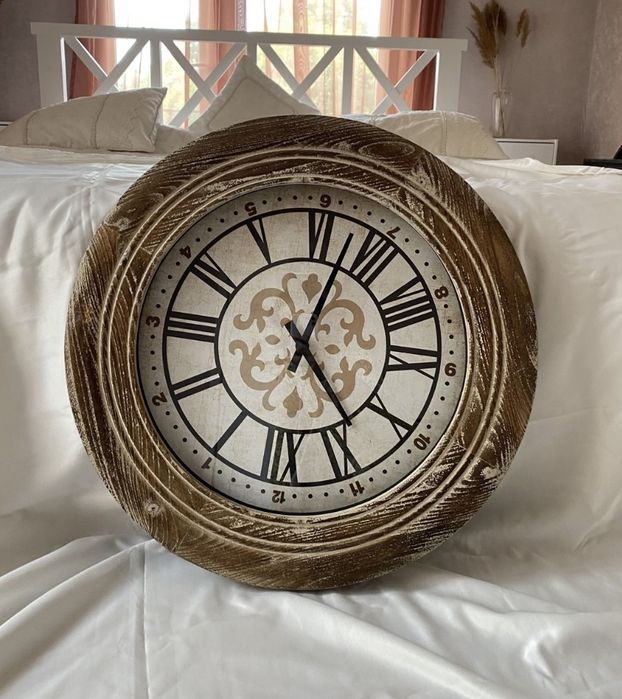 Часы настенные большие