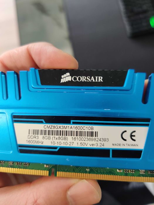 16GB 2x8 DDR3 1600Mhz Corsair Vengeance