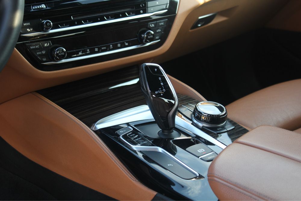 BMW 5 Series 2017 — imagine 4