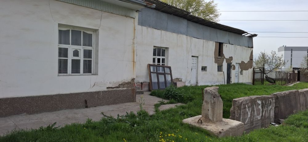 Almashtiraman yer uchastkani 3 xonali uyga