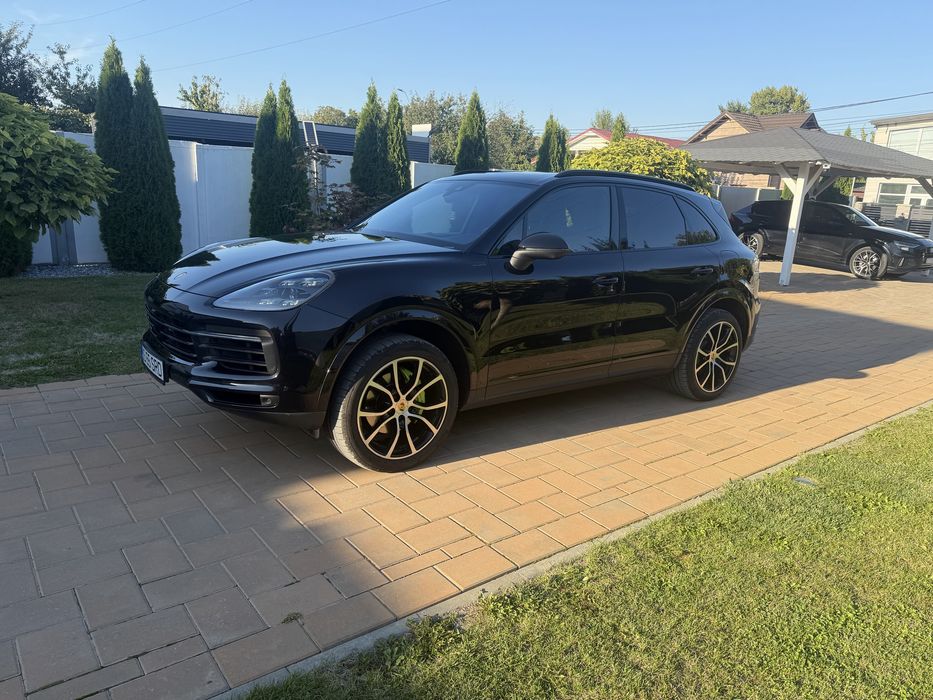 PORSCHE Cayenne