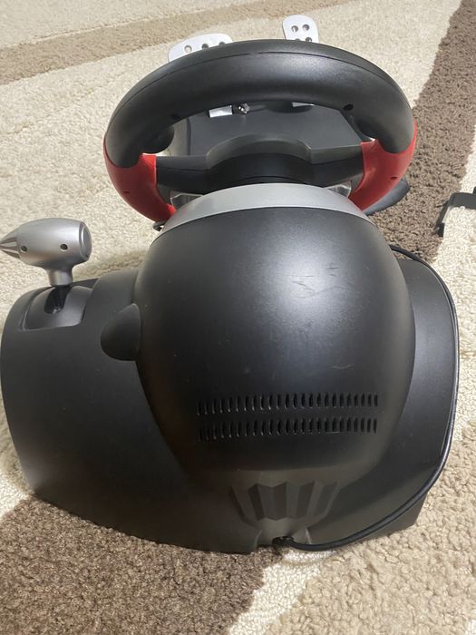 Продам игровой руль Genius Speed Wheel 3 MT Red