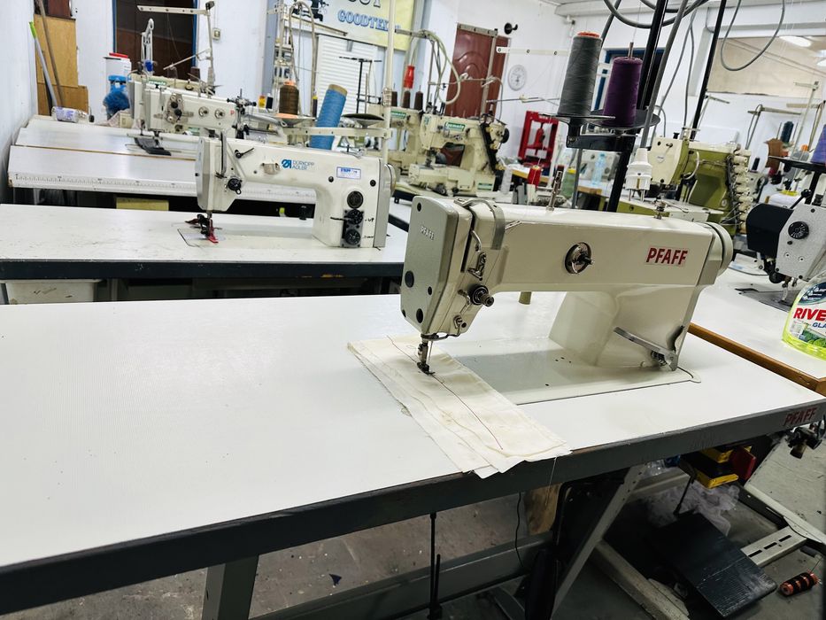 Masina de cusut liniar Pfaff
