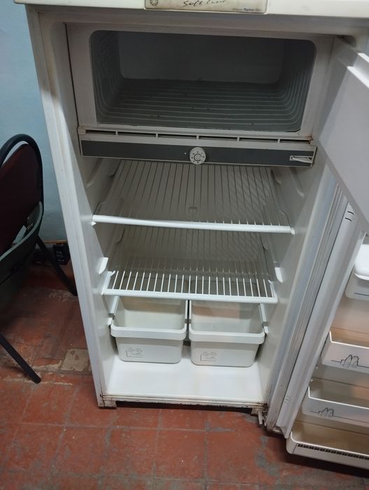 Холодильник в хорошем состояний