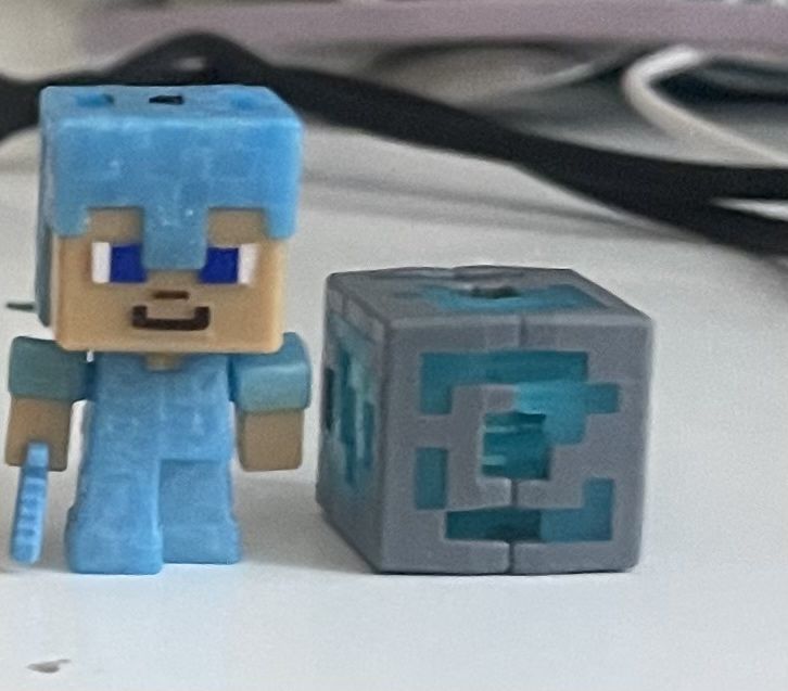 Игрушки Kinder Joy minecraft 6 штук