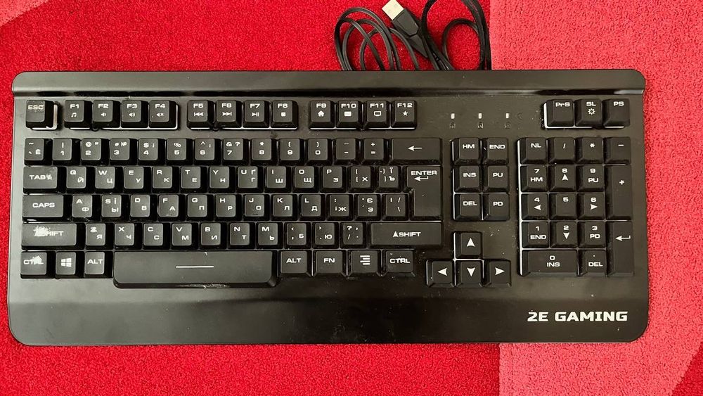 Клавиатура проводная б/у