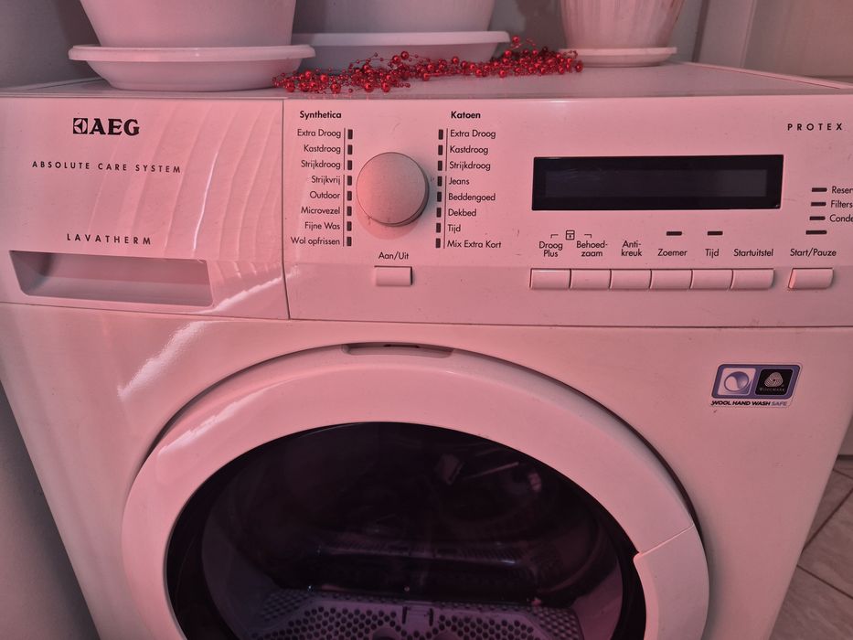 Сушилня AEG термопомпа