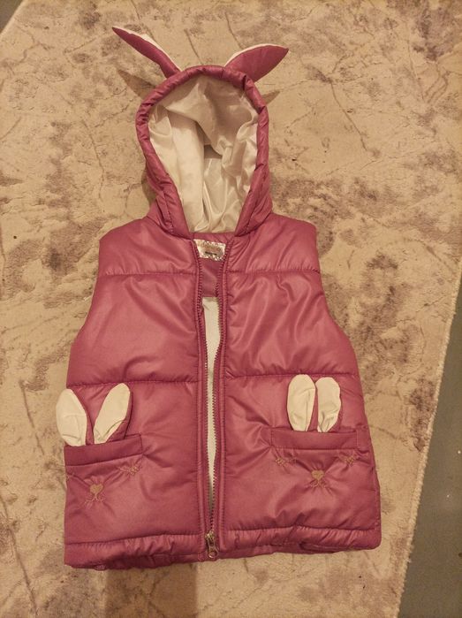 Жилетка теплая на 3-4 года