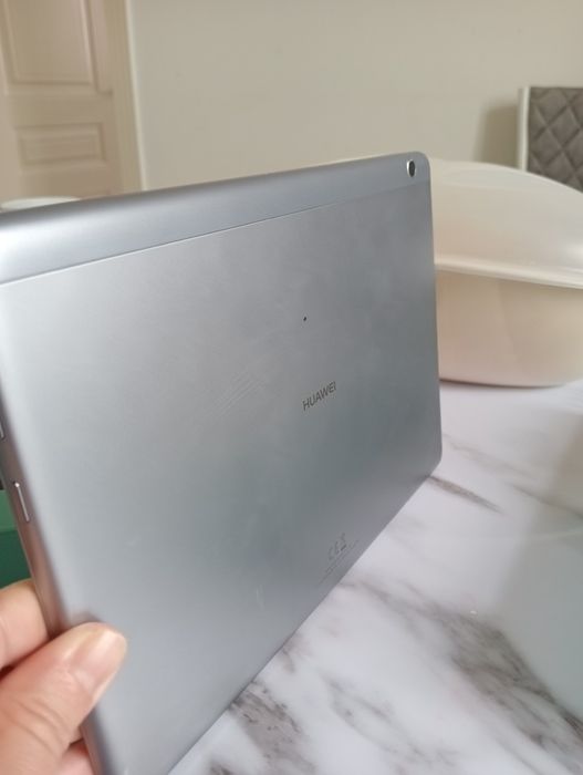 Планшет Huawei  MediaPad T3 10