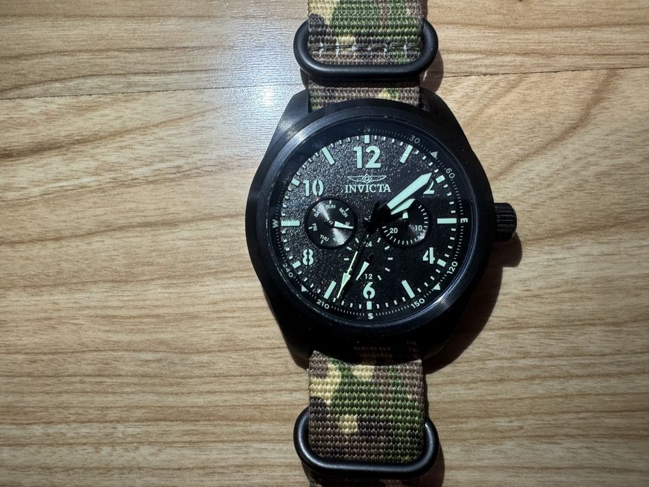 Часовник Invicta