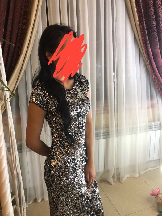 Вечернее длинное платье