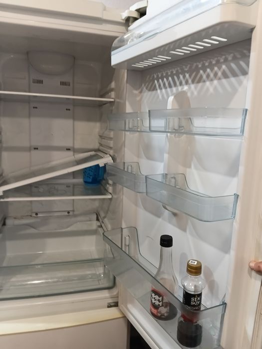 Продам холодильник