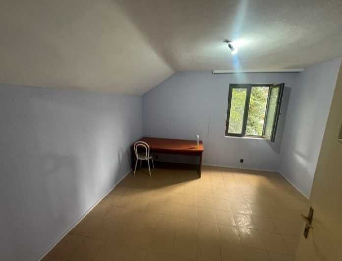 Дава се под наем Тристаен апартамент в София, Изток - 140 кв.м за 750 € - Снимка #8