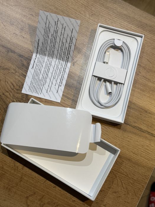 iPhone 16 Pro 256 (как новый)