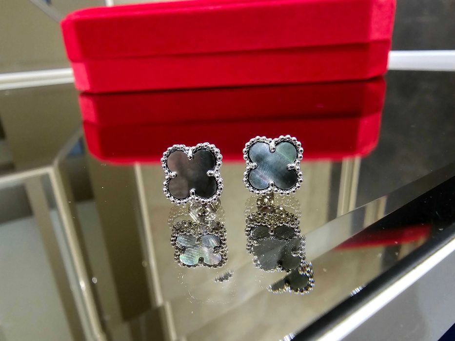 Van Cleef & Arpels VCA Silver Grey Mother Sweet Alhambra Дамски Обеци