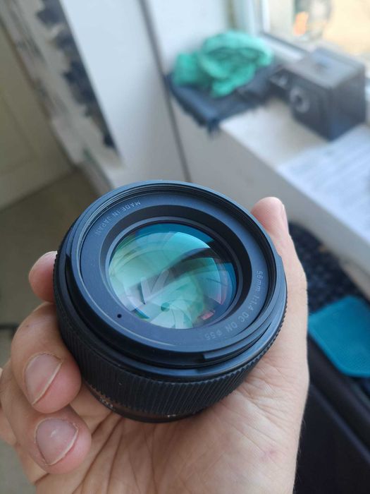 Vand Sigma 56mm f/1.4 DC DN Contemporary pentru Micro Four Thirds MFT M3/4, stare ca nou