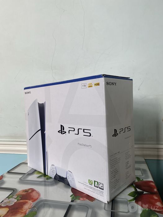 PS5 Slim 1TB Disc Edition — Yengi ochilmagan