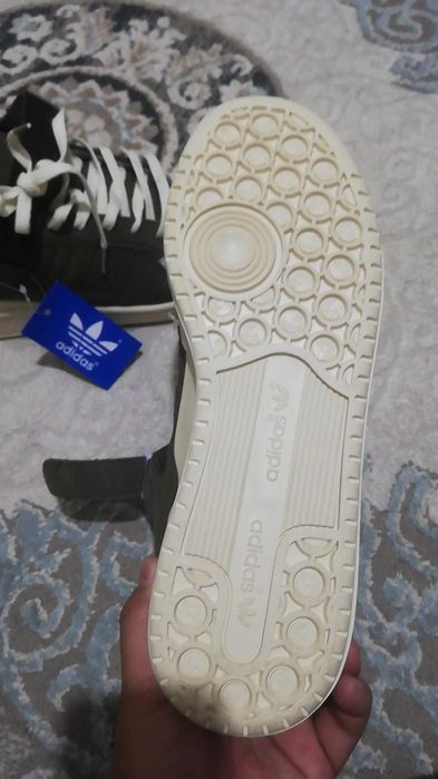 Новый кроссовки размер 42   -   ( 41 )