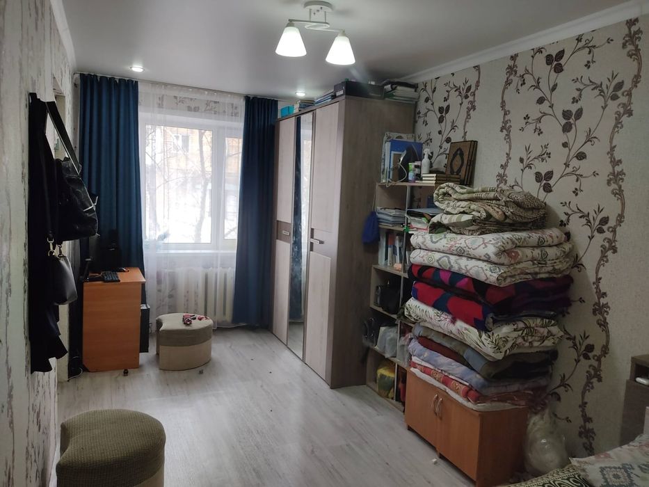 Продам двух комнатную квартиру