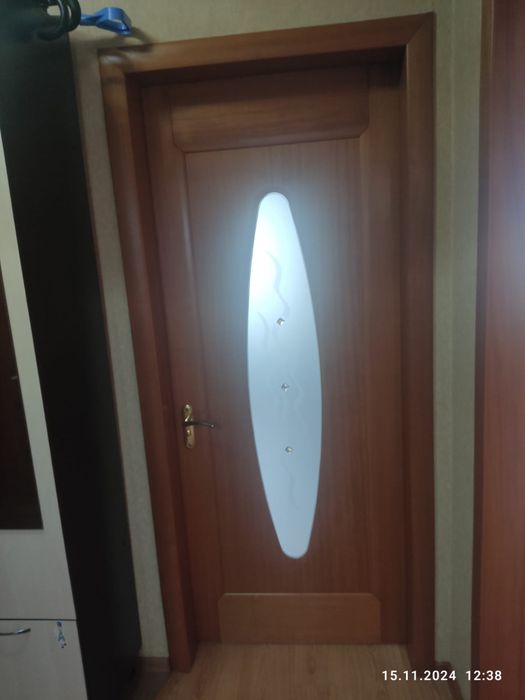 Продам межкомнатные двери