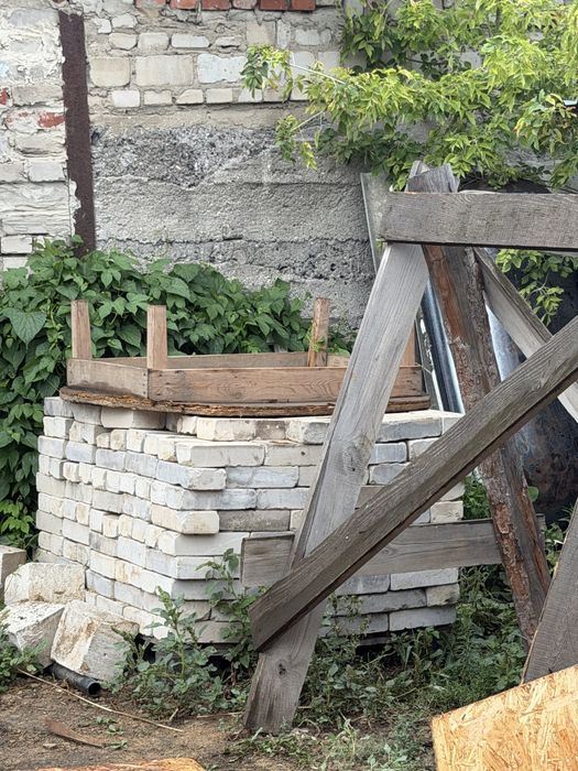 Продам старые кирпичи