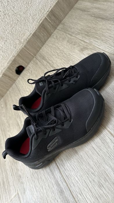 De vanzare adidasi sketchers dama