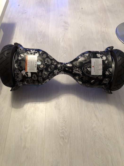 Hoverboard Skull