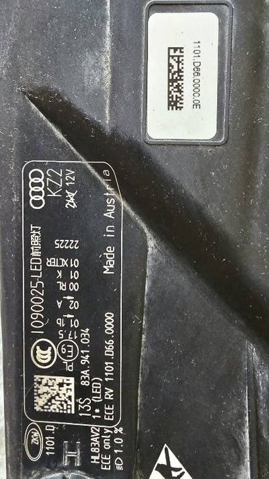 Оригинален LED фар за Audi Q3 F3, десен, 83A941034 ZKW