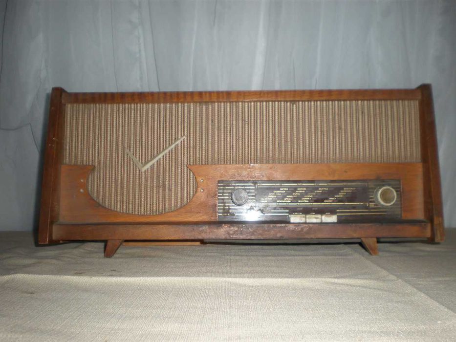 Колекция Радиоапарати: Продажба на етапи