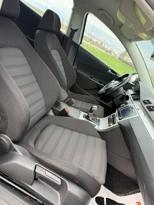 VW Passat B6 R line Automat  170cp Euro 5 Bixenon/Webasto-Import