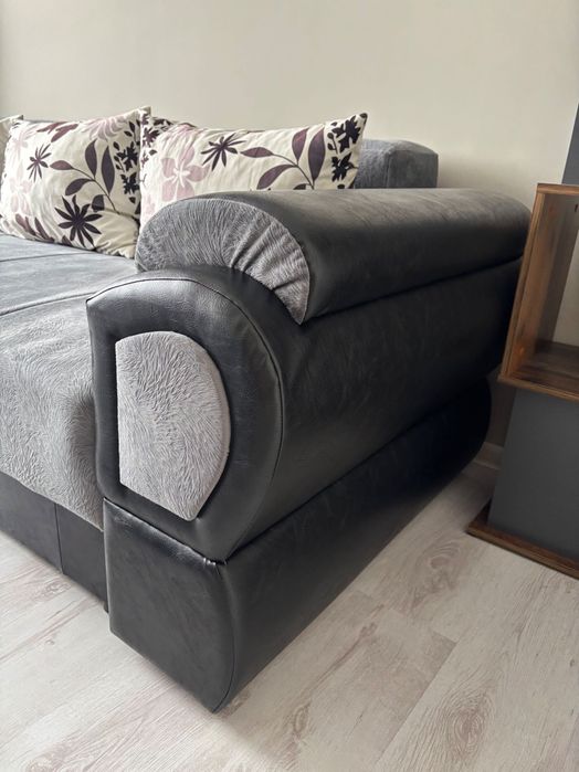 Диван с функция сън