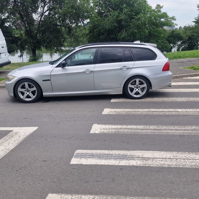BMW 3 Series 2011 — imagine 3