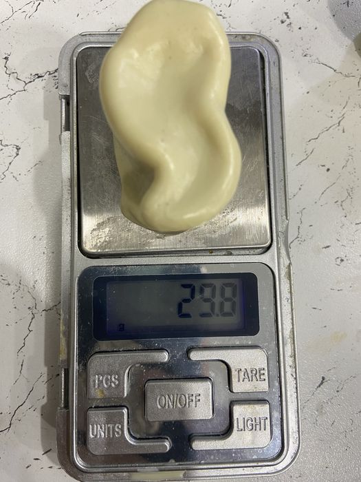 Ақ трусикидегі сукалар