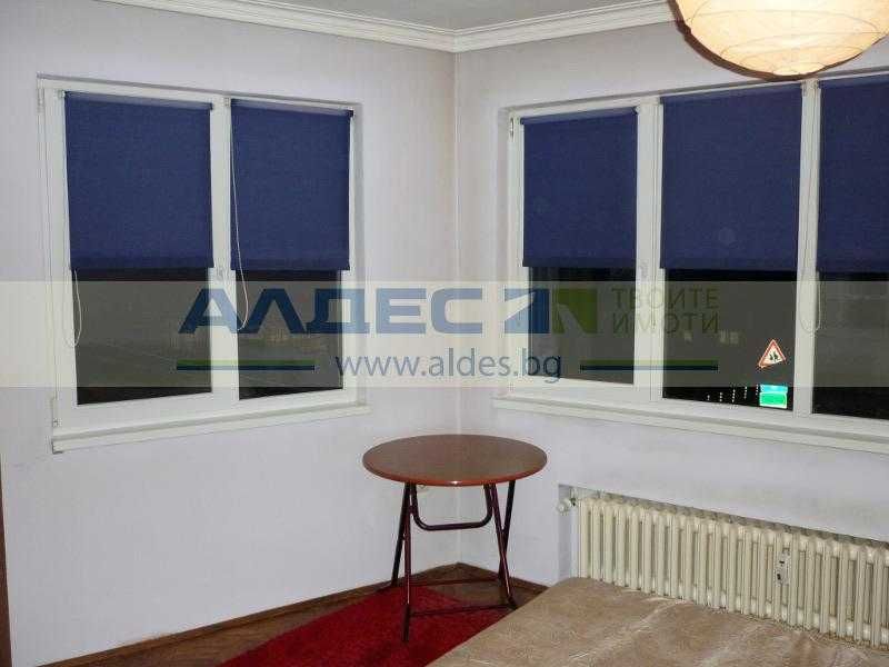 Дава се под наем Двустаен апартамент в София, Център - 75 кв.м за 598.23 € - Снимка #3