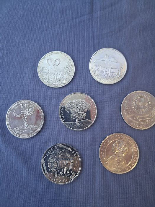 Продам коллекционные монеты из разных серий