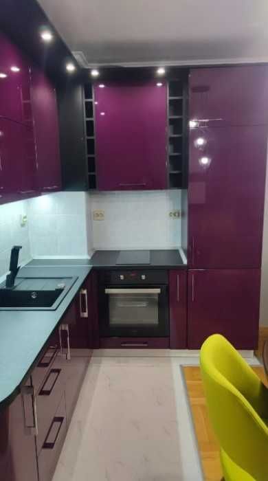 Дава се под наем Двустаен апартамент в София, Център - 60 кв.м за 870 € - Снимка #1