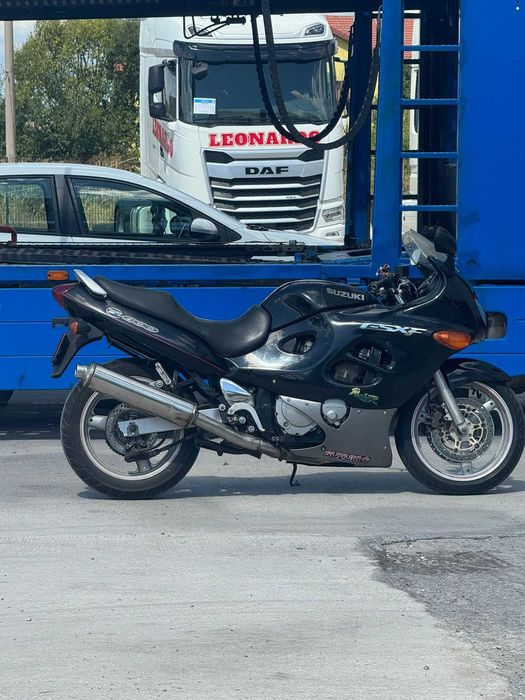 Suzuki GSX600F.