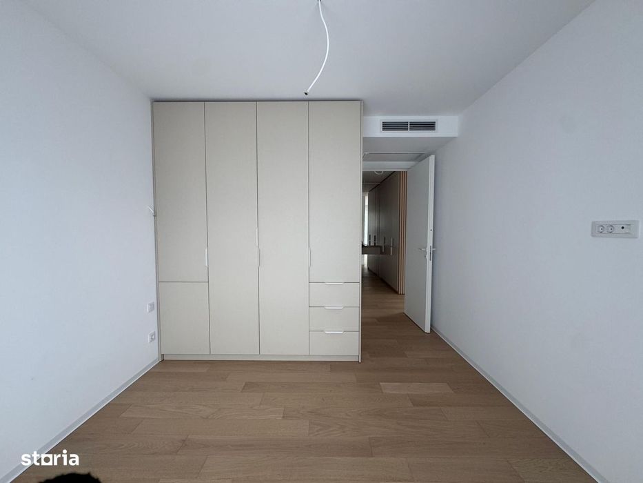 2 CAMERE ||  2 locuri de parcare si boxa ||DECOMANDAT|| ONE LAKE CLUB