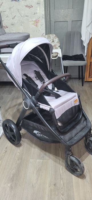 Продам коляску от 0 до 3