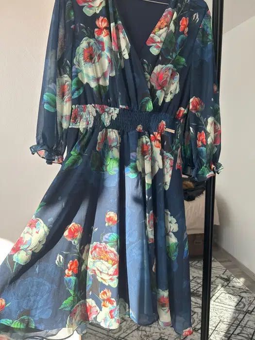 Шарена рокля на цветя