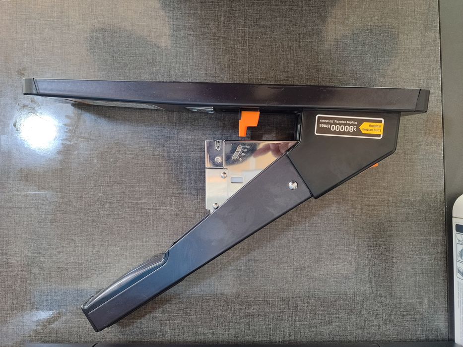 Deli stepler 210 ta varoqgacha