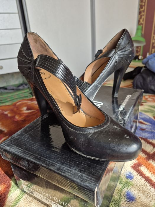 Продам обувь женскую