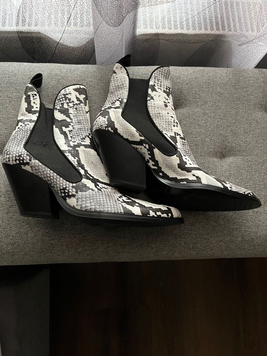 Ghete dama Zara Trafaluc